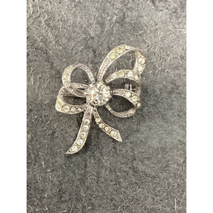 Silver & Clear Rhinestone Bow Brooch 1” wide 1702